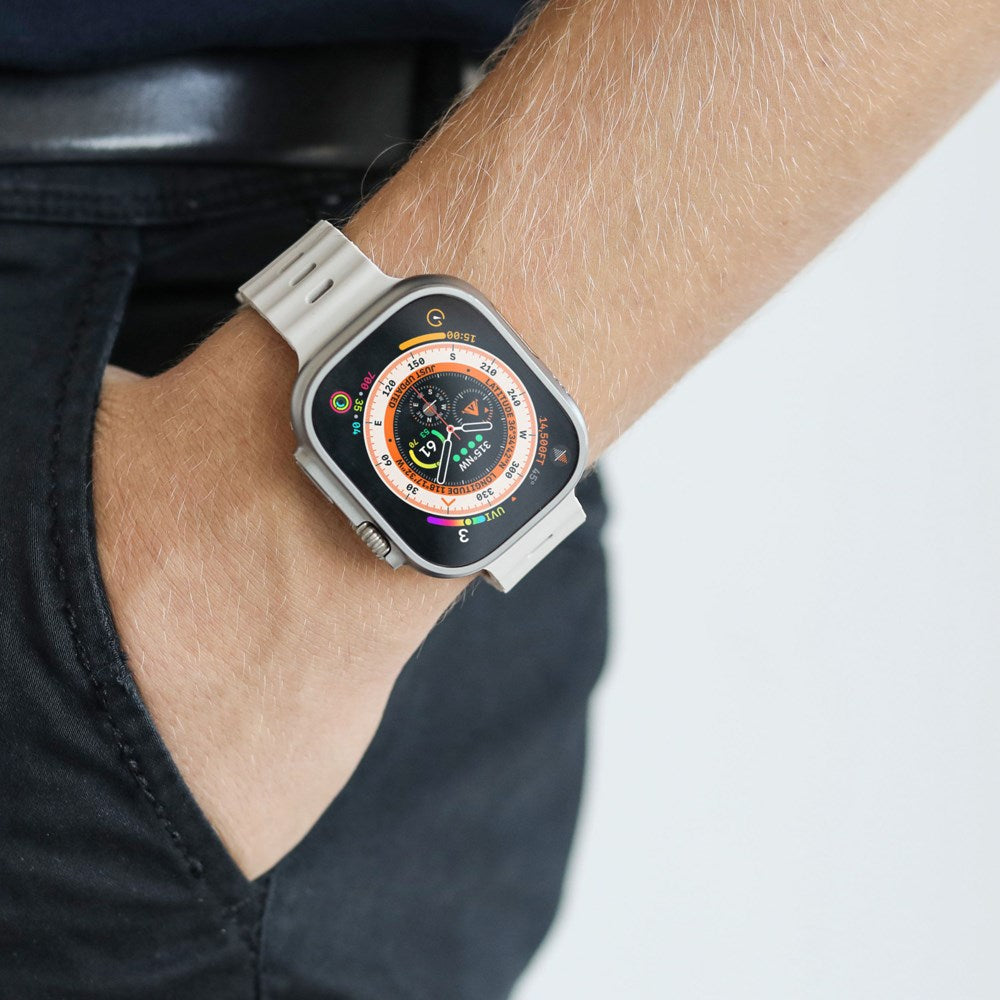 Vonmählen Apple Watch (42/44/SE/45/46/49mm) Wave Band 2 Resirkulert Silikon Reim - Grå