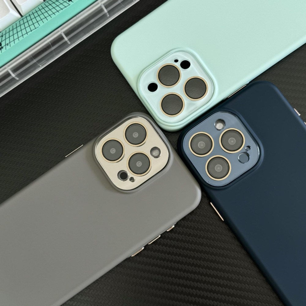 EIDERWOOD iPhone 14 Pro Silikon Deksel med Innebygd Kamerabeskyttelse - Svart