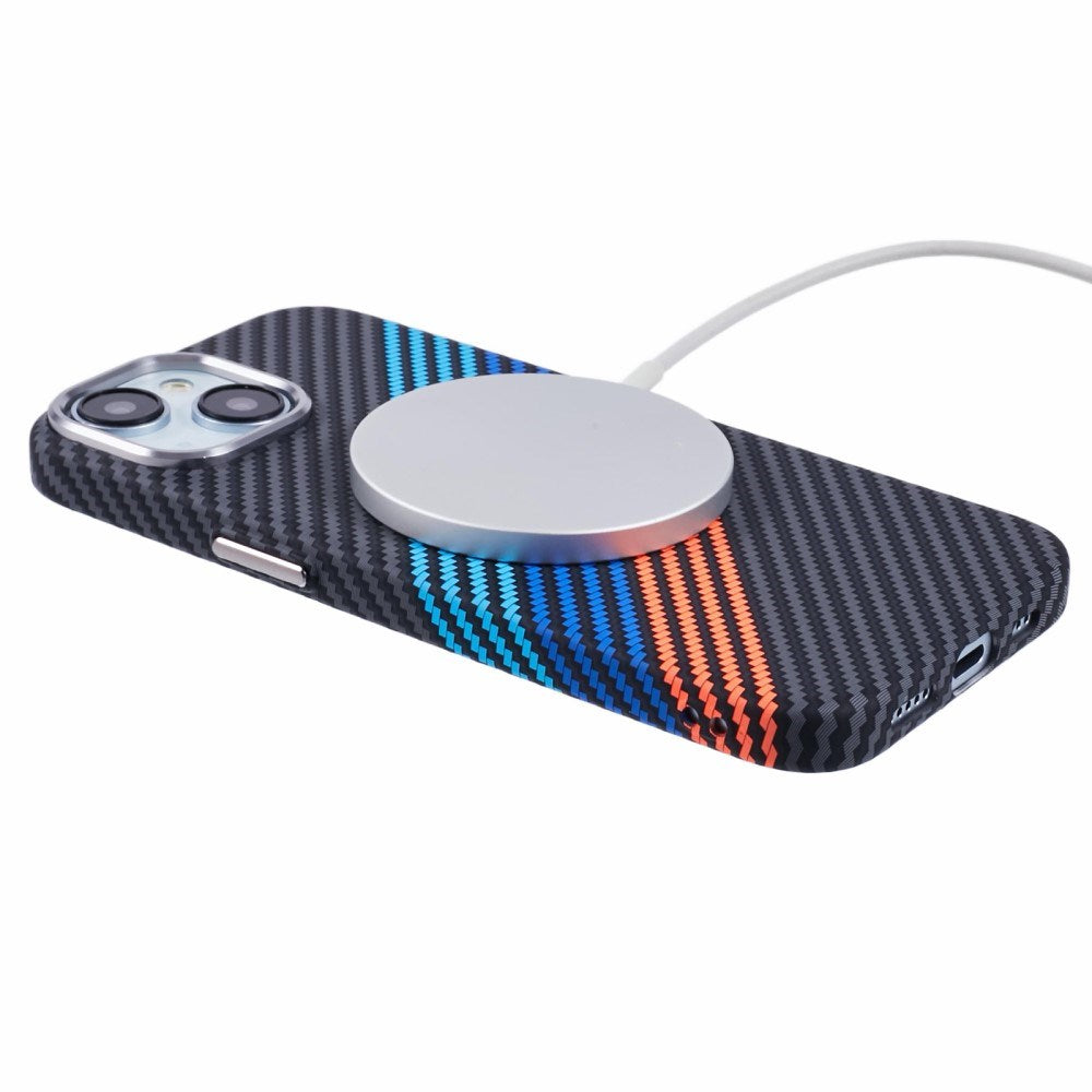 EIDERWOOD Mønstret Carbon Deksel - iPhone 15 - MagSafe Kompatibel - Colorful Stripes