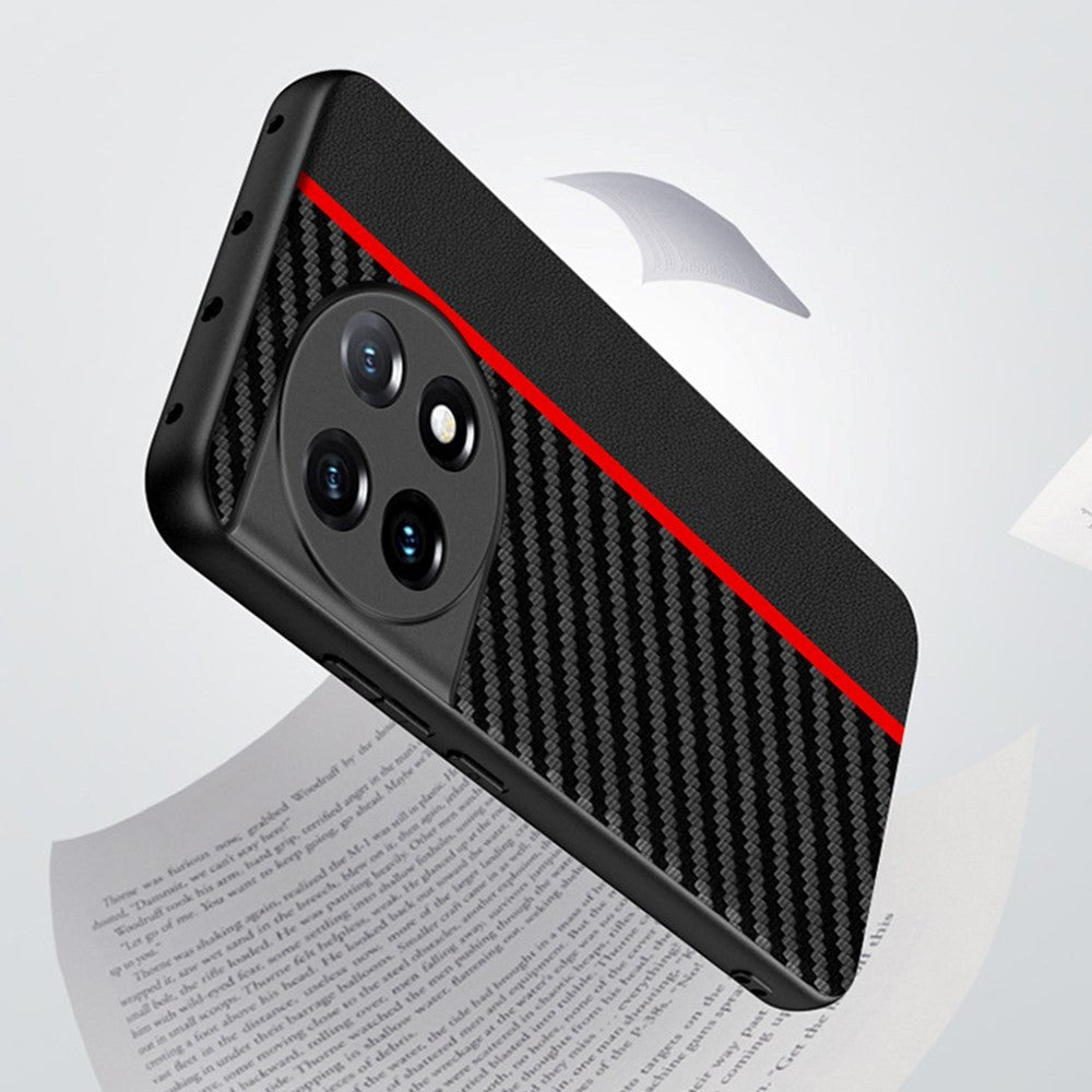 One Plus 11 Karbon Plast & Kunstskinn Deksel - Svart / Rød