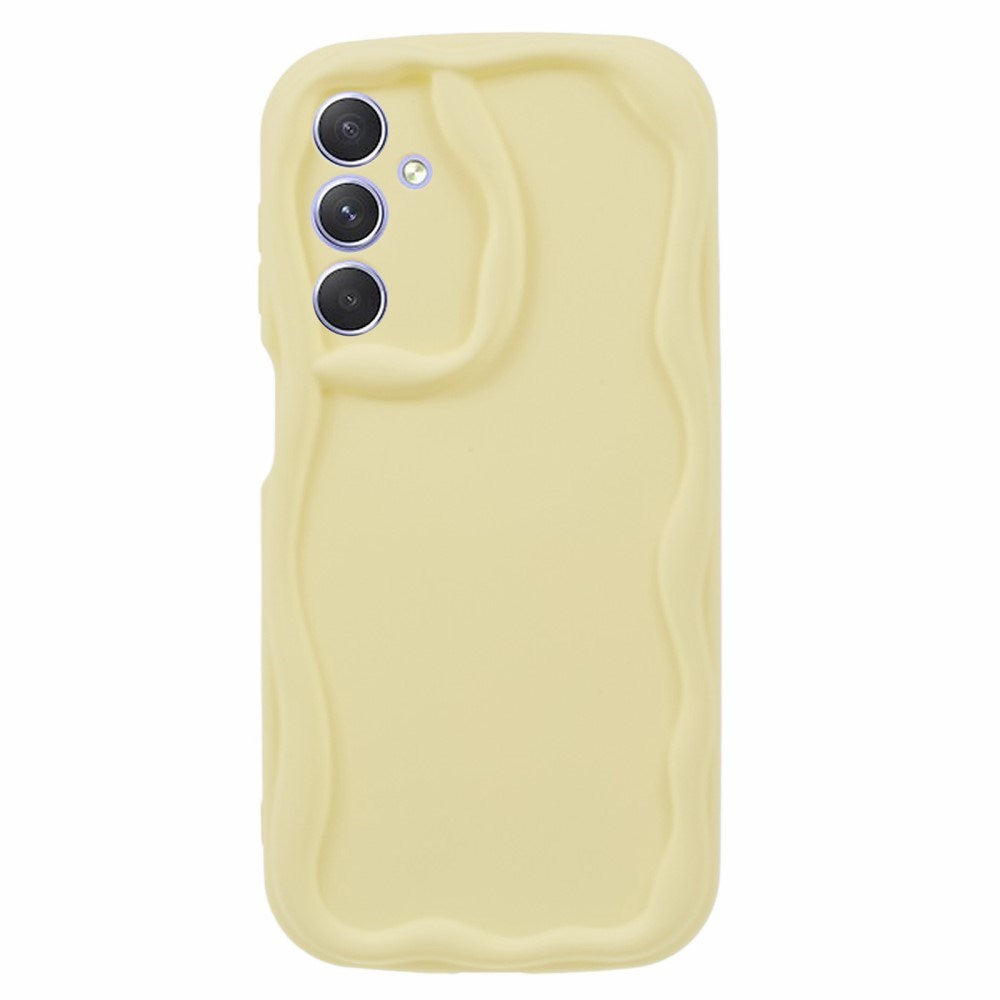 EIDERWOOD Samsung Galaxy S23 FE Fleksibelt Plast Deksel med Bølgete Kanter - Gul