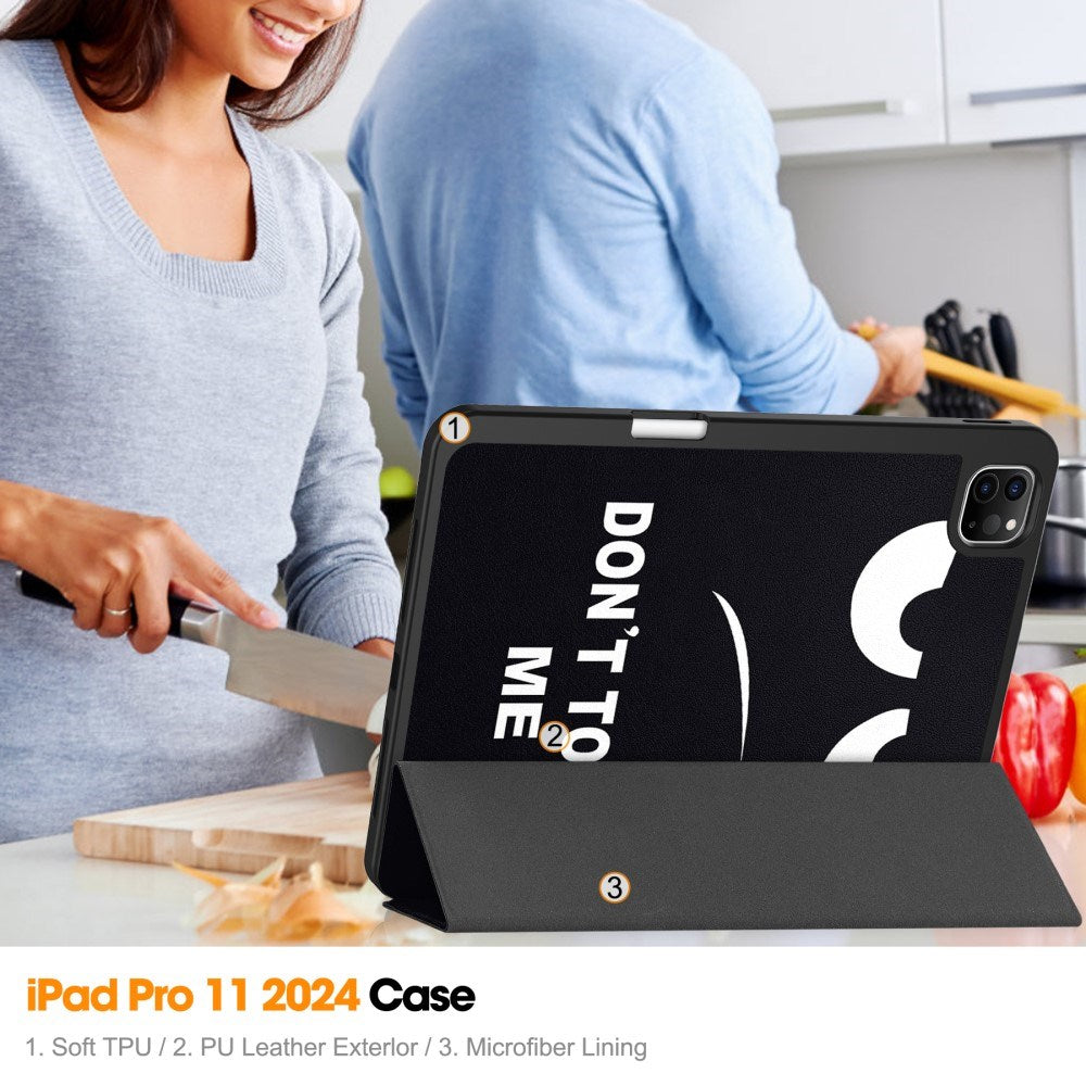 EIDERWOOD iPad Pro 11" (2025 / 2024) Tri-Fold Kunstskinn Flip Deksel m. Våkne / Sove Funksjon - Don't Touch Me