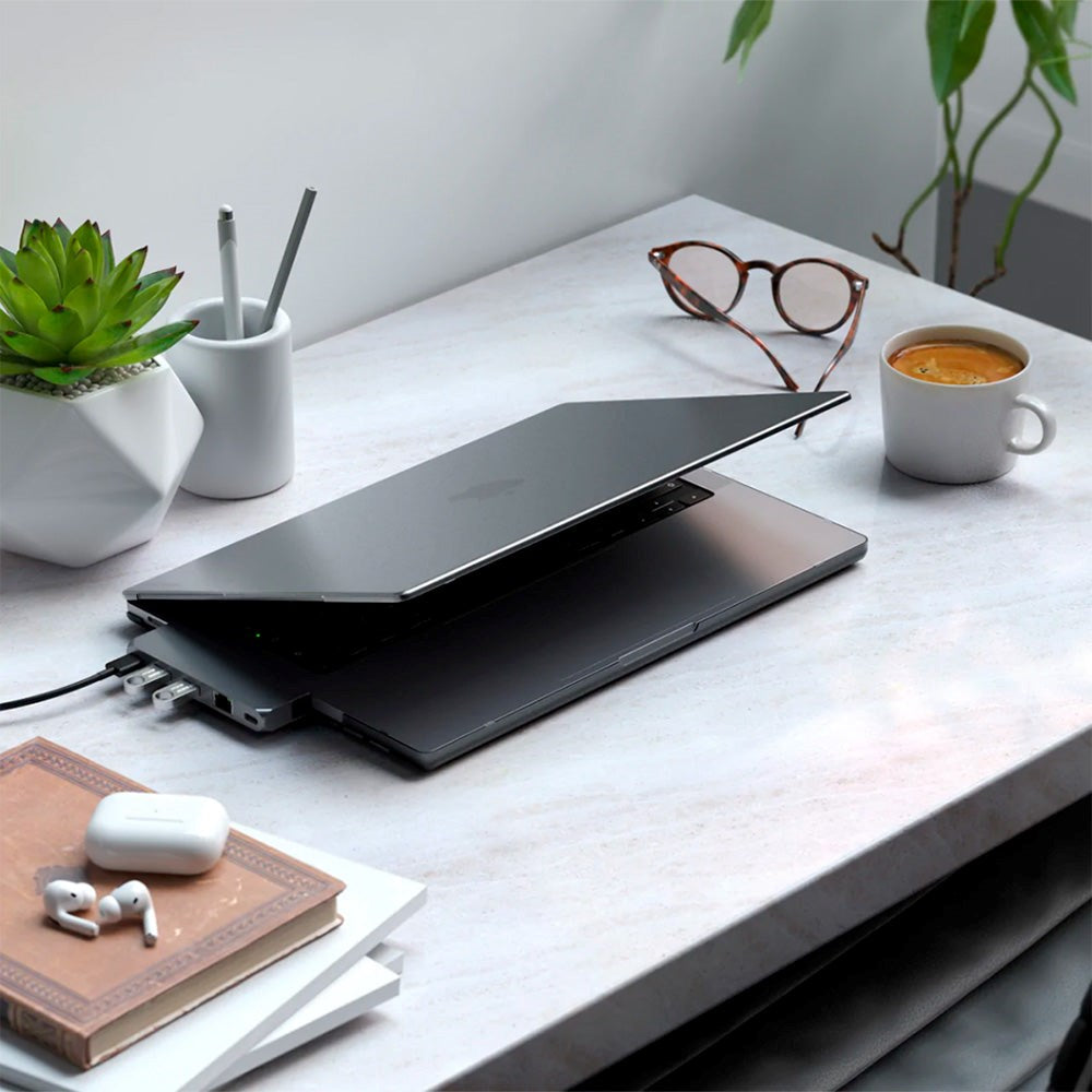 Satechi MacBook Pro 14 M5/M4/M3/M2/M1 (2025-2021) Eco Hardshell Deksel – Gjennomsiktig