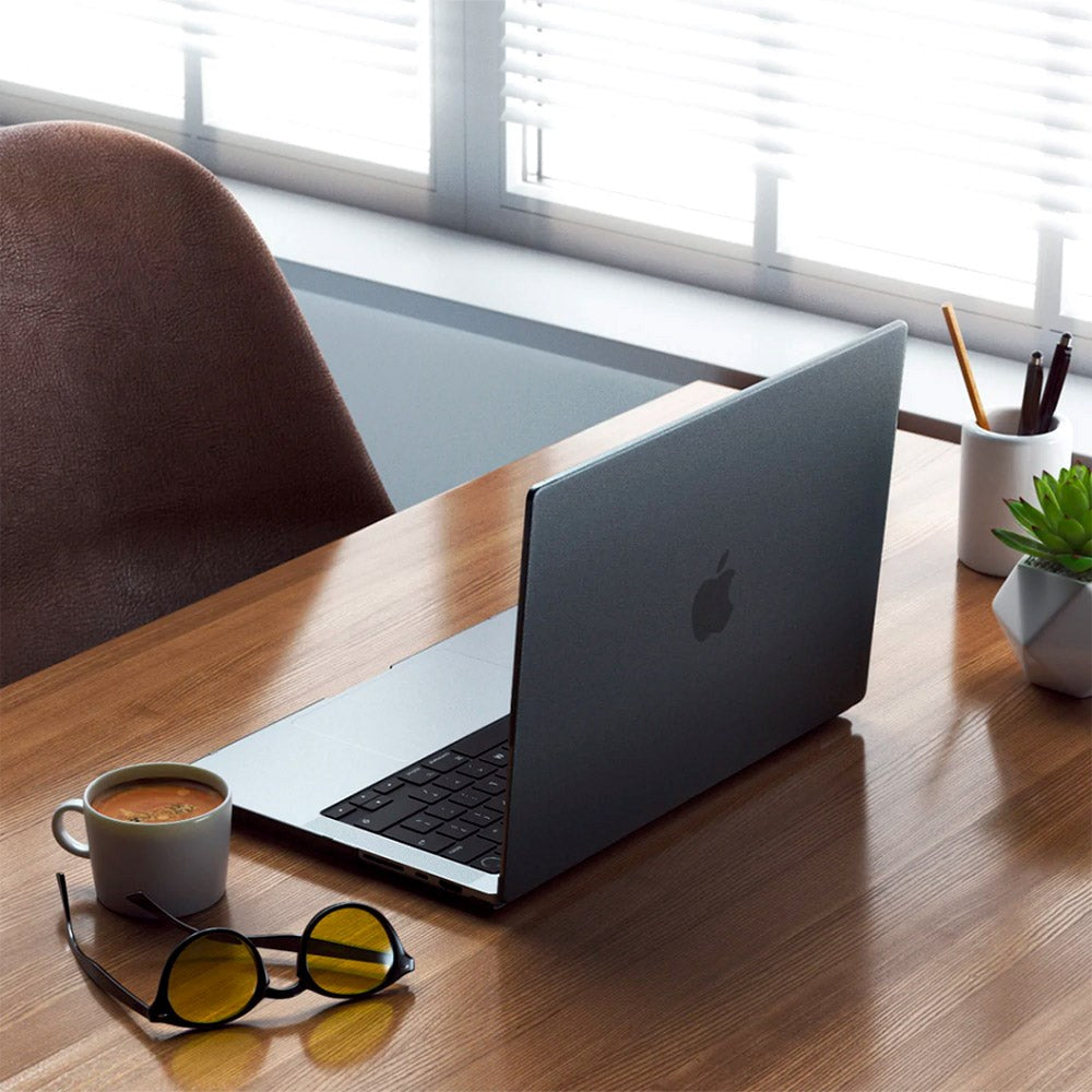 Satechi MacBook Pro 14 M5/M4/M3/M2/M1 (2025-2021) Eco Hardshell Deksel – Gjennomsiktig