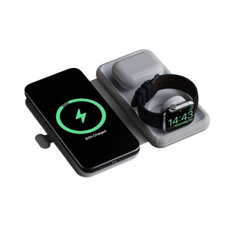 Xtorm 3-i-1 Sammenleggbar Trådløs Reiselader 15W – MagSafe Kompatibel - Hvit