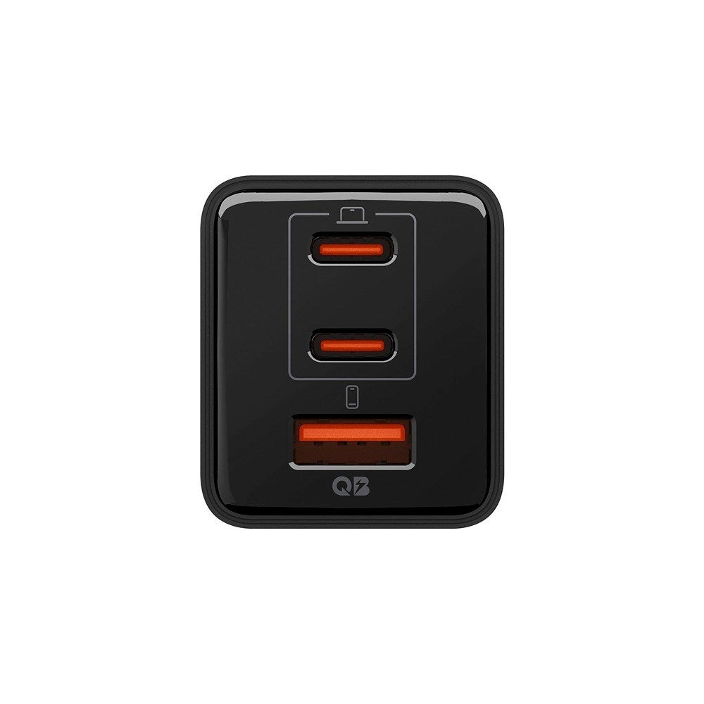 Spigen Essential 47W Vegglader med 2 x USB-C & 1 x USB-A - Svart