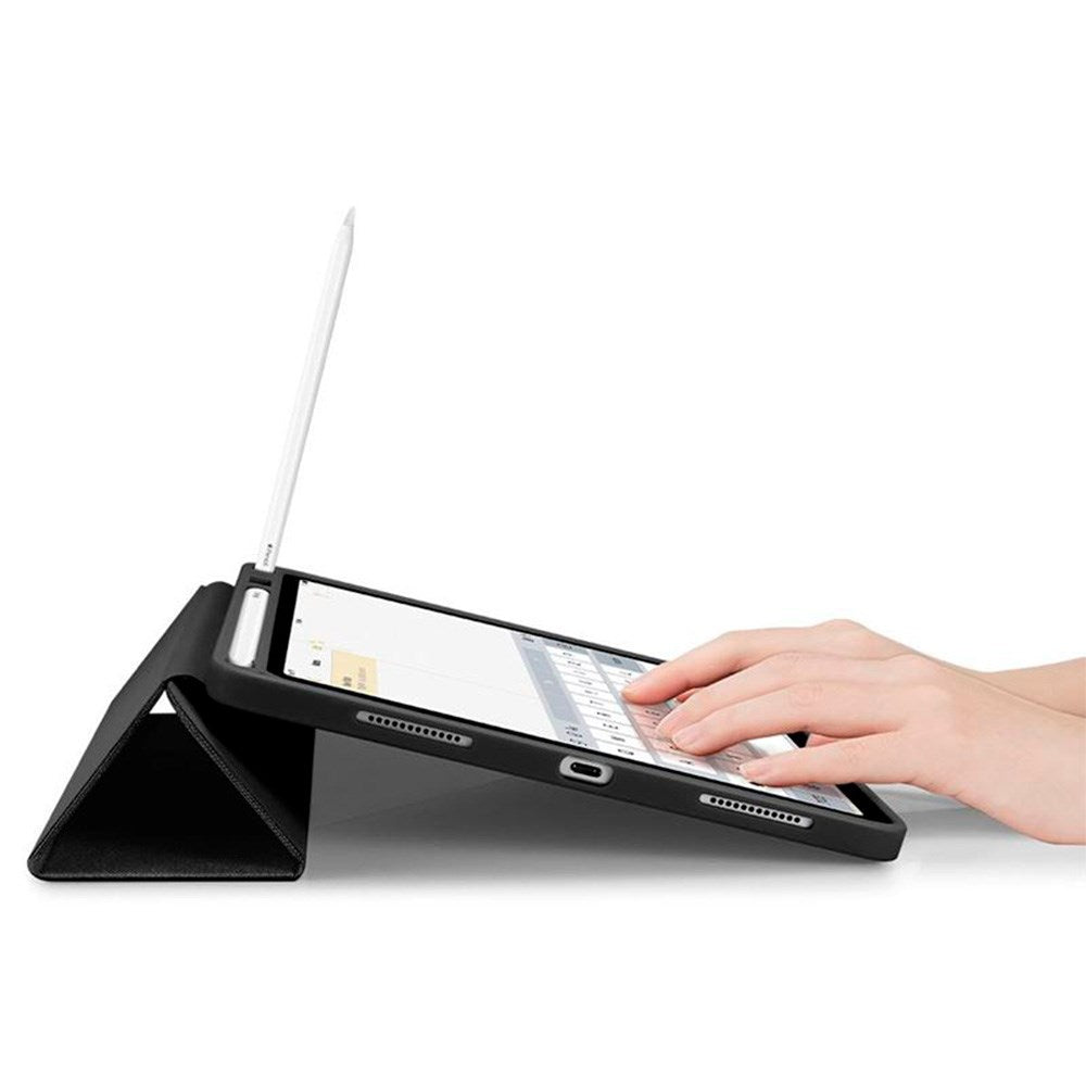 iPad Air 10.9-11" (2025-2020) Spigen Urban Fit Stoff Deksel m. Penneholder - Svart