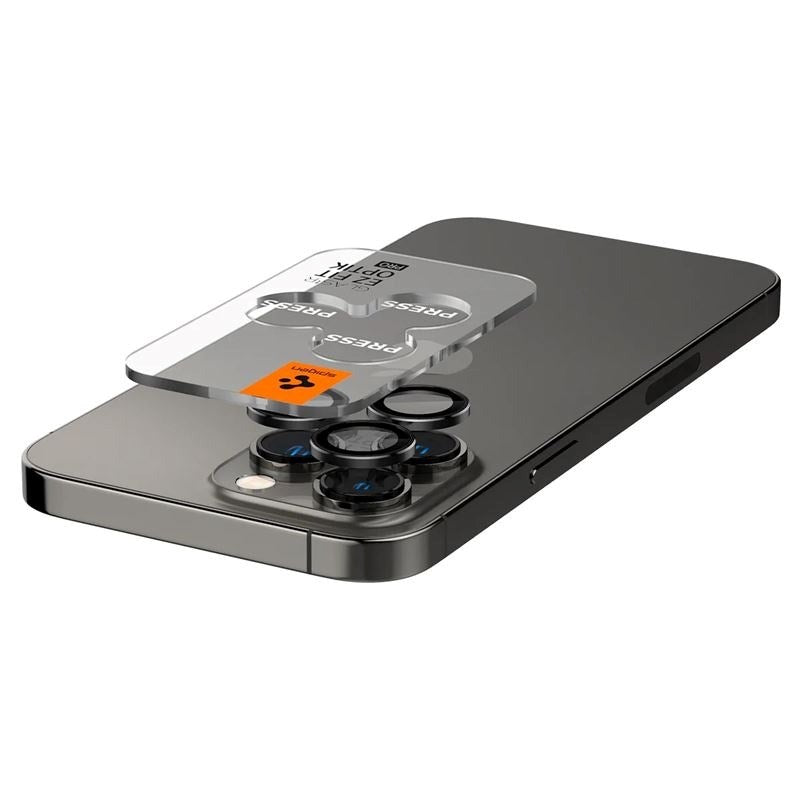 iPhone 17 Pro / 17 Pro Max / 16 Pro / 16 Pro Max / 15 Pro / 15 Pro Max / 14 Pro / 14 Pro Max Spigen EZ Fit. tR Optik Pro Kameralinsebeskyttelse - 2 Stk - Gjennomsiktig / Svart
