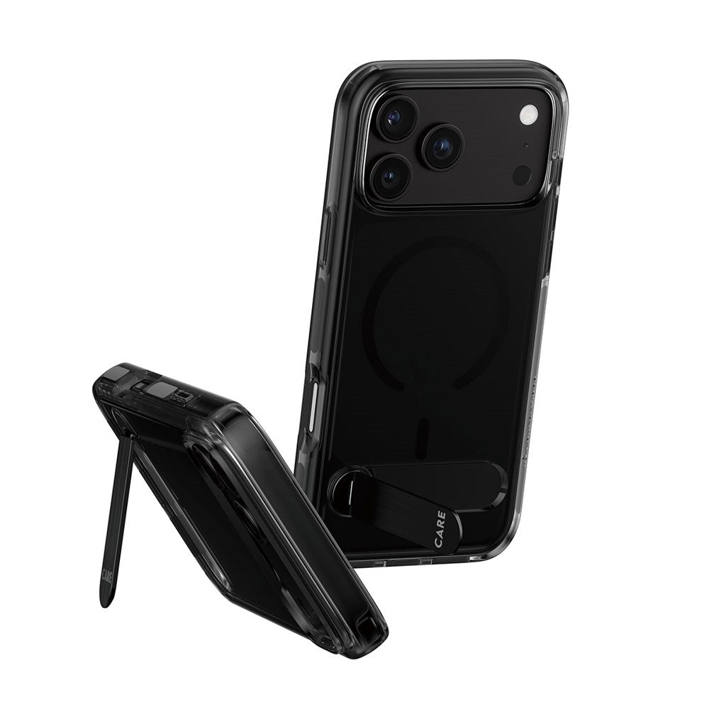 iPhone 18 Pro Max / 17 Pro Max CARE by PanzerGlass Feature Kickstand Deksel - MagSafe Kompatibel - Svart / Gjennomsiktig