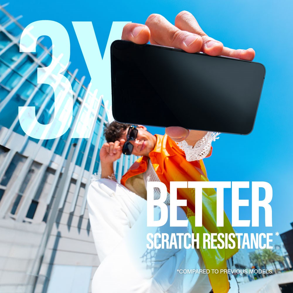 PanzerGlass® Skjermbeskytter - Ultra-Wide Fit for iPhone 16e / 14 / 13 / 13 Pro med EasyAligner - Gjennomsiktig