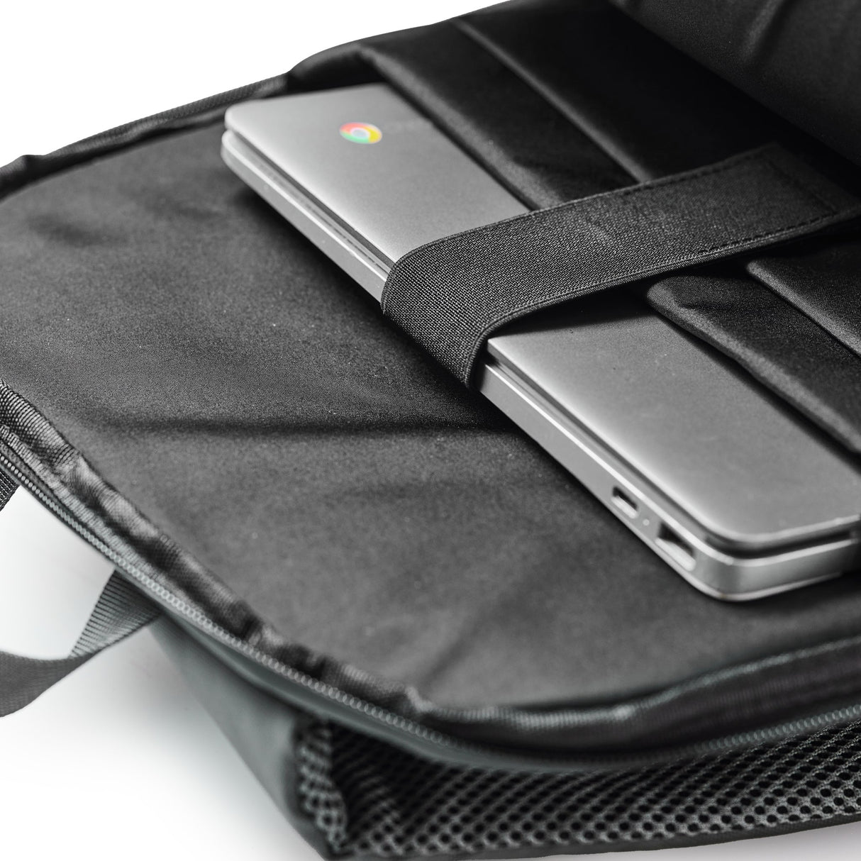 Trunk Travel Backpack - Laurel Wreath