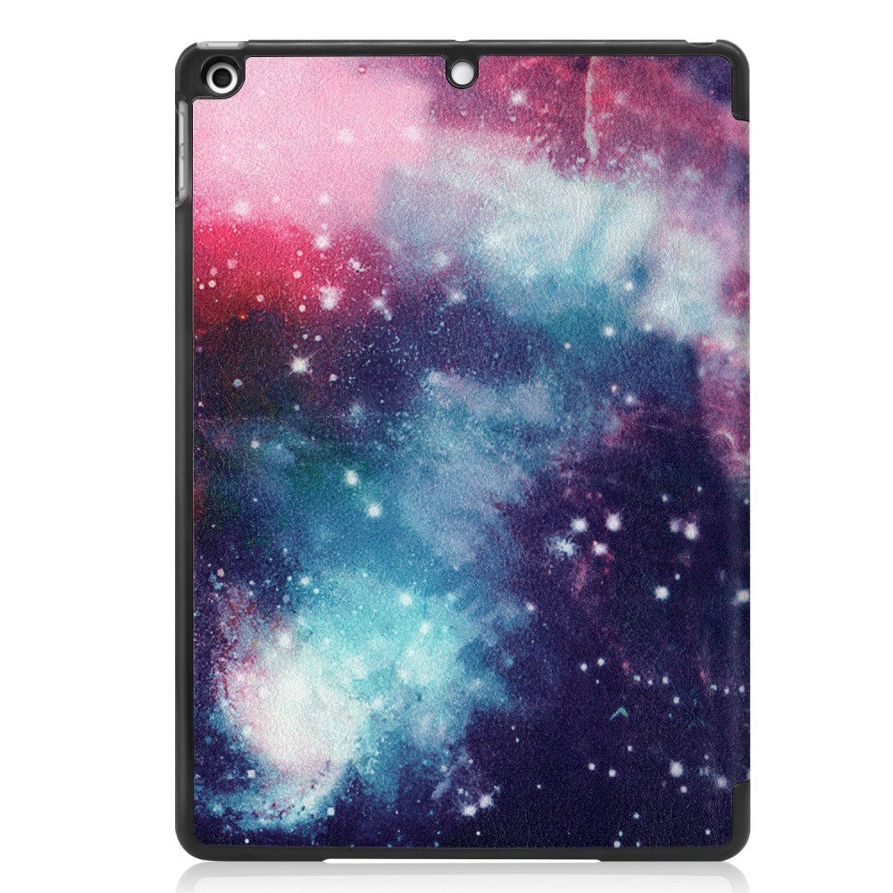 iPad 10.2" (2021 / 2020 / 2019) Tri-Fold Flip Deksel I Skinn - Galaxy