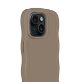 Holdit iPhone 15 / 14 / 13 Wavy Deksel - Mocha Brown