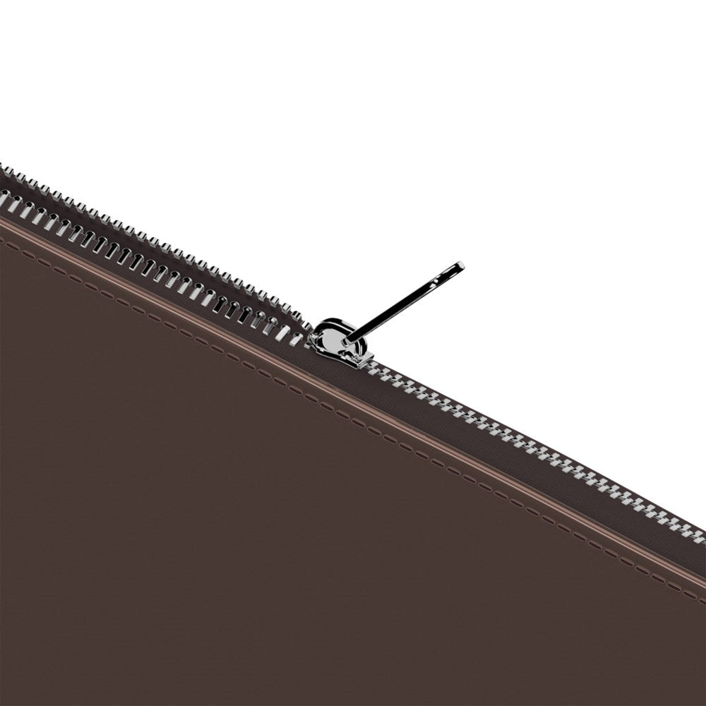 Holdit Lakkskinn Sleeve til MacBook / Bærbar PC 14" (34,2 x 24,2 cm) - Chocolate