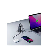 Anker 735 Veggladere 65W med 1 x USB-A & 2 x USB-C - Svart