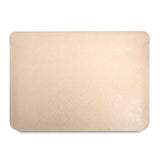 Guess Beskyttende Macbook Sleeve 13"/ 14" (33 x 23 Cm) - Beige - Saffiano Triangle