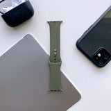 Apple Watch (42/44/SE/45/46/49mm) Tech-Protect Icon Band Silikon Reim - Grønn