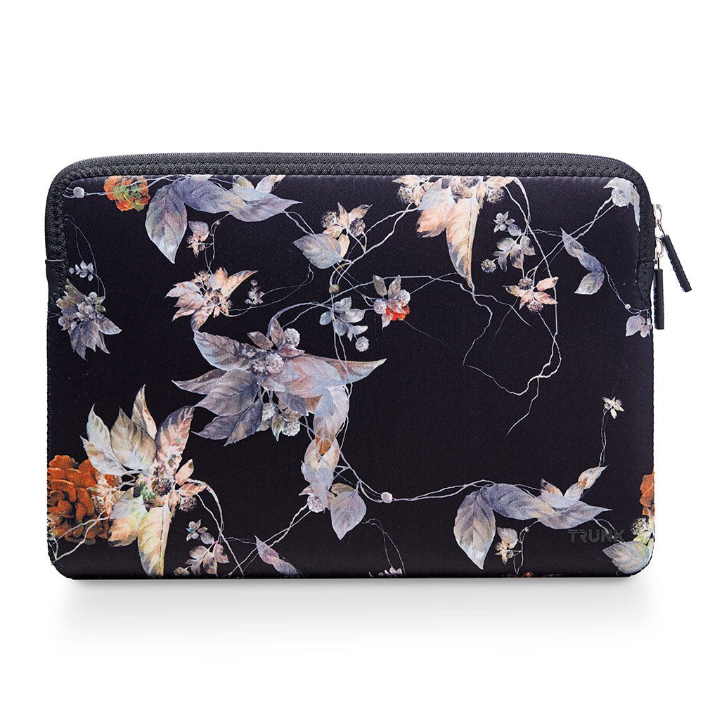 Trunk Neopren Sleeve til Macbook 16" (37 x 25.5 x 2 cm) - Black Flower