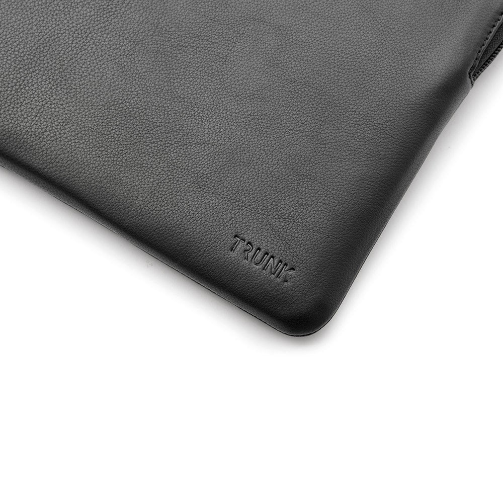 Trunk Ekte Skinn Sleeve til Macbook 13" (32 x 23 x 2 cm) - Black