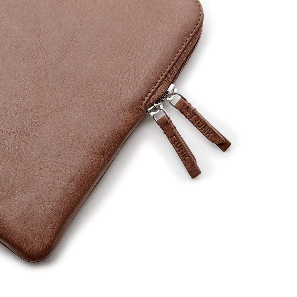 Trunk Ekte Skinn Sleeve til Macbook 13" (32 x 23 x 2 cm) - Brown