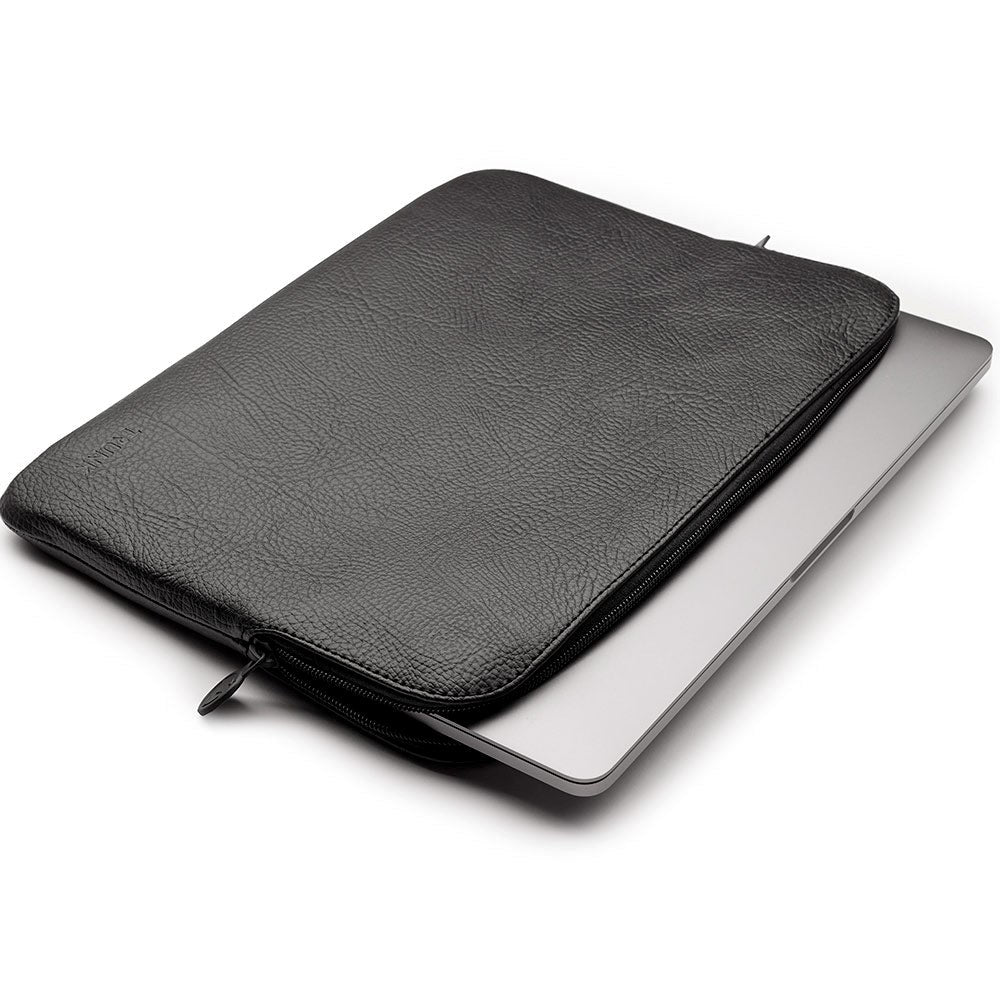 Trunk Vegansk Skinn Sleeve til Macbook 13" (30,5 x 22 x 2 cm) - Black Apple Peel