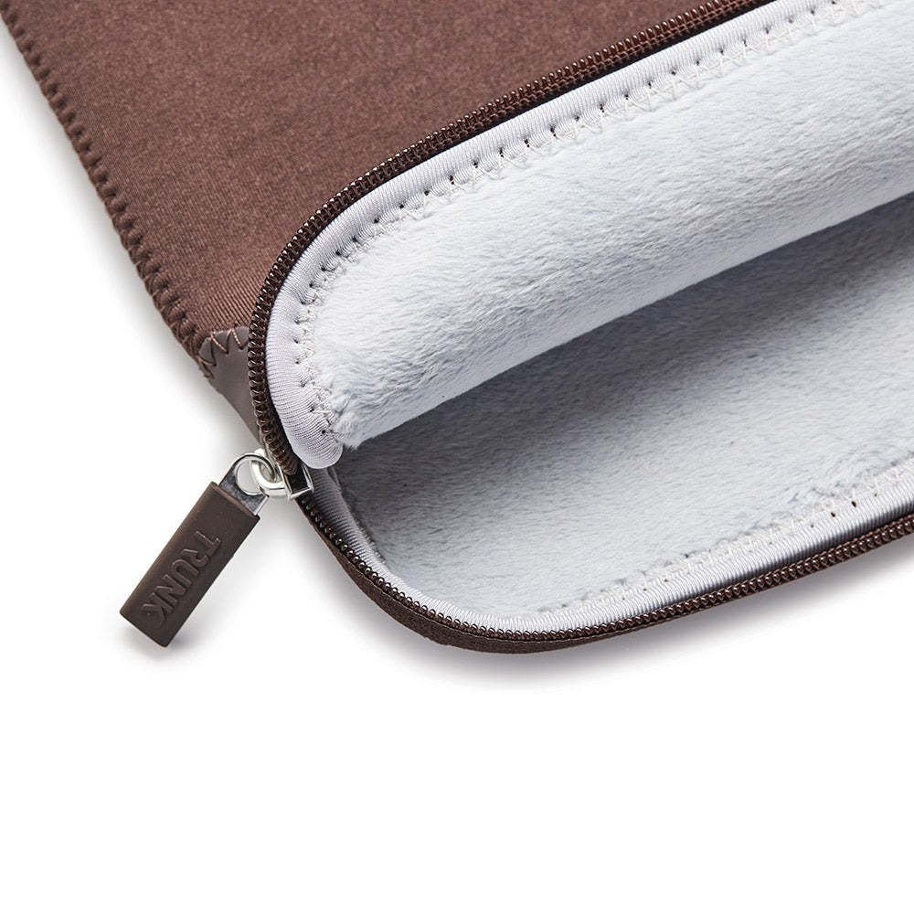 Trunk Neopren Sleeve til Macbook 13" (32 x 22 x 2 cm) - Java Brown