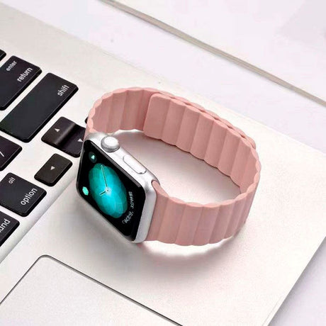 Lippa Apple Watch (38/40/SE/41/42mm) Magnetisk Silikonreim - Rosa