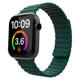 Lippa Apple Watch (42/44/SE/45/46/49mm) Magnetisk Silikonreim - Mørk Grønn