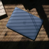 MacBook Neo 13 A18 Pro (2026) Tech-Protect Softshell Deksel - Matt Indigo