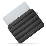 Tech-Protect Fluffy MacBook / Laptop 15-16" (27 x 38 cm) Sleeve med Ekstra Glidelåslomme - Svart