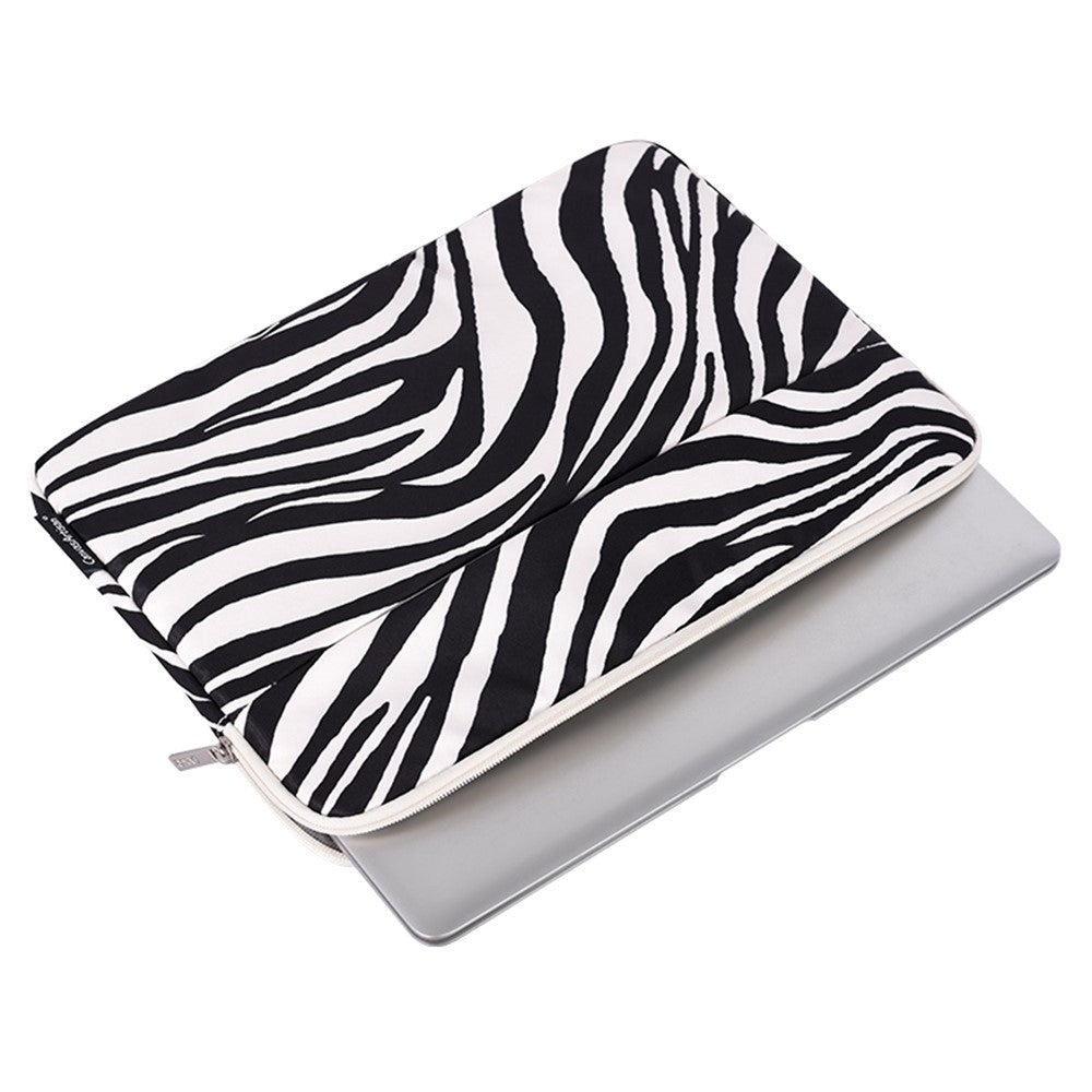 CanvasArtisan Sleeve for Laptop / Macbook13" - (35.5 x 25 x 2.4 cm) - Zebra