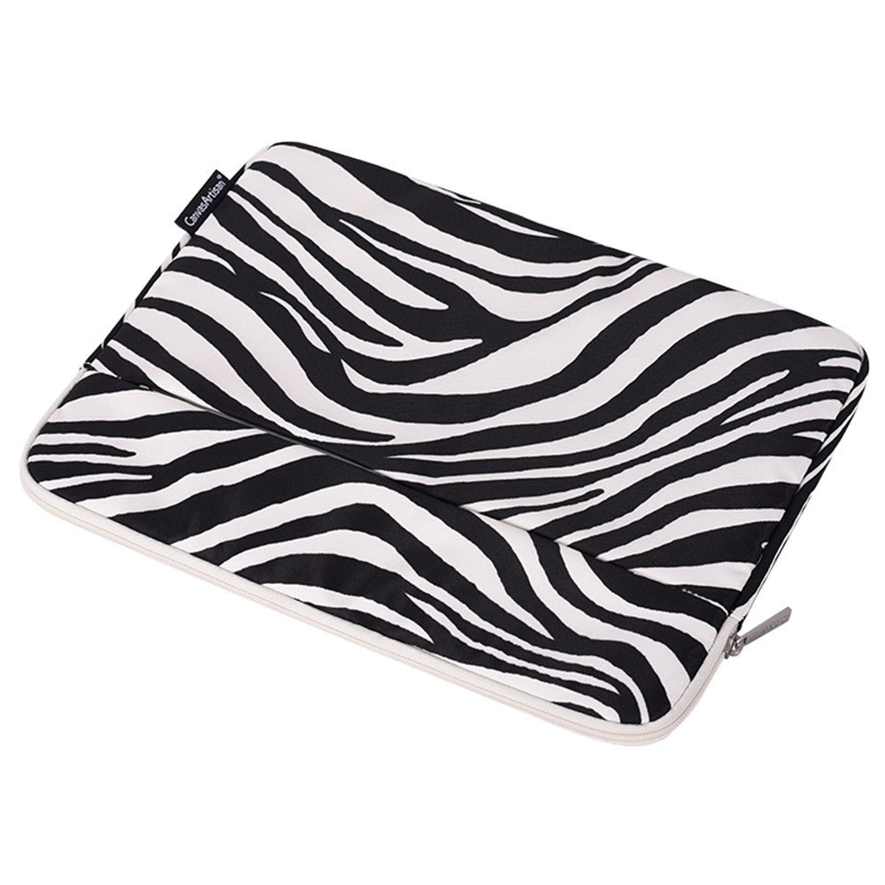 CanvasArtisan Sleeve for Laptop / Macbook13" - (35.5 x 25 x 2.4 cm) - Zebra