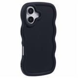iPhone 16 EIDERWOOD Fleksibelt Plast Wavy Deksel - Svart