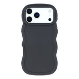 EIDERWOOD iPhone 17 Pro Max Fleksibelt Plast Wavy Deksel - Svart