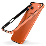 iPhone 17 Pro EIDERWOOD Metal Bumper Deksel m. Forsterkede Silikon Hjørner - Oransje