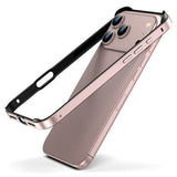 iPhone 17 Pro Max EIDERWOOD Metal Bumper Deksel m. Forsterkede Silikon Hjørner - Rosa