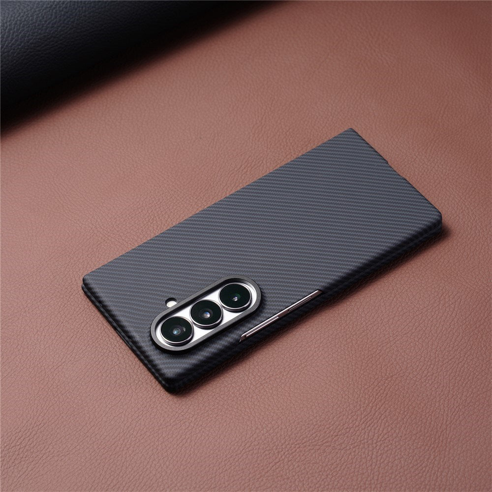 Samsung Galaxy Z Fold8 Hardt Plast Carbon Deksel - MagSafe Kompatibel - Svart