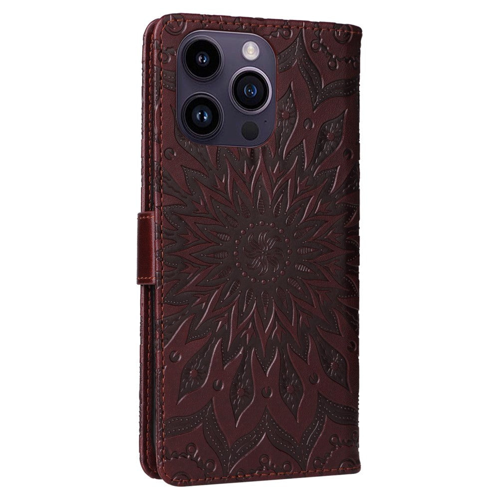 iPhone 15 Pro Max Skinn Deksel med Lommebok og Stropp - Mandala Blomst - Brun