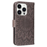 iPhone 15 Pro Skinn Deksel med Lommebok og Stropp - Mandala Blomst - Brun