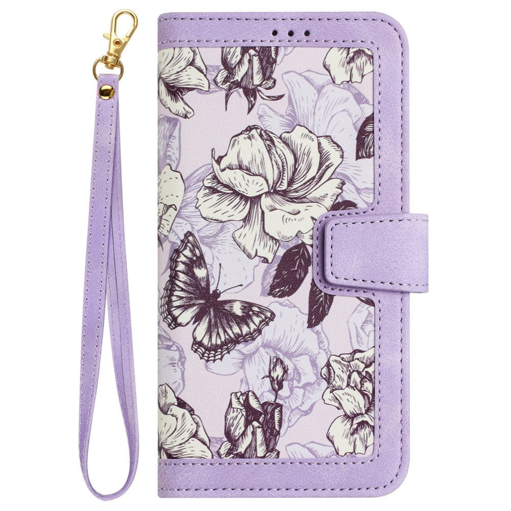 iPhone 15 Pro Leather Flip Cover med Lommebok og Stropp - Lilla med Blomster og Sommerfugl