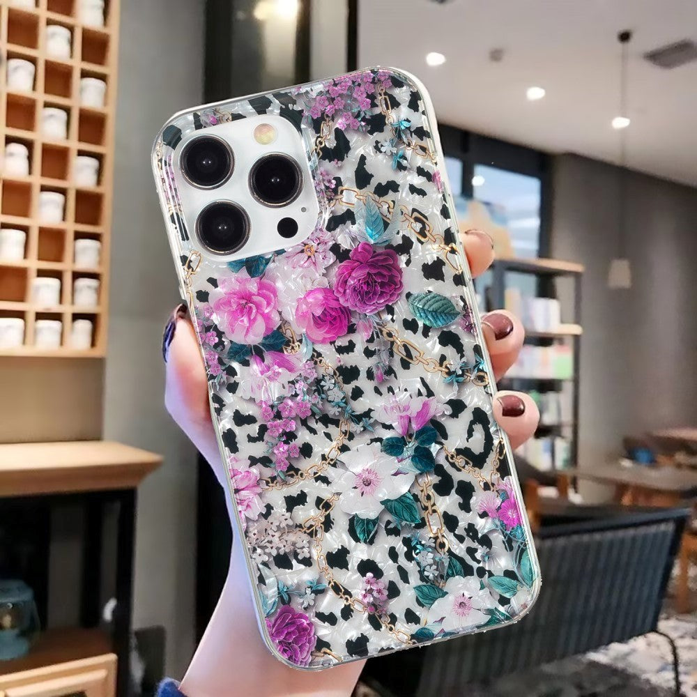 iPhone 15 Pro Fleksibelt Plastdeksel - Leopard og Blomster Mønster