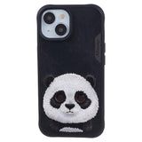 iPhone 15 Hybrid Deksel m. Dyremotiv & Broderi - Panda