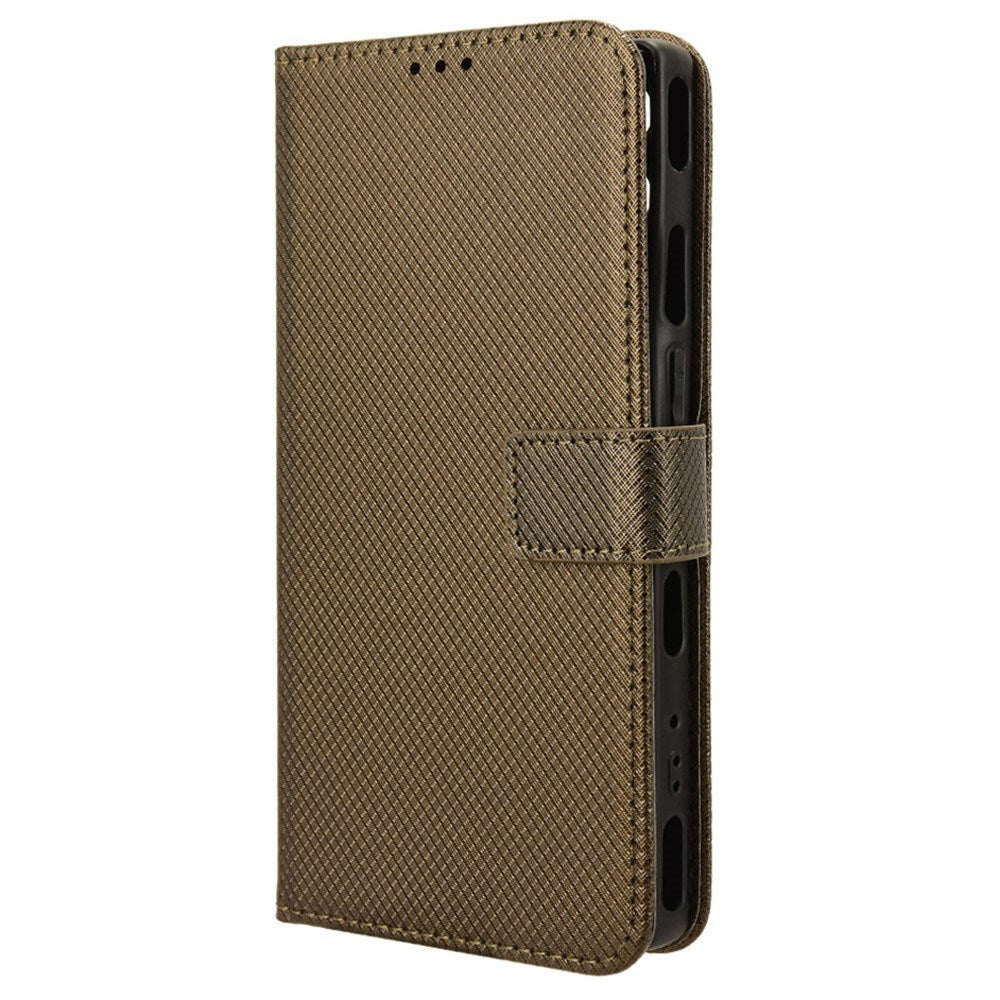 EIDERWOOD Motorola Moto G04 / G24 / G24 Power Leather Flip-Deksel med Stropp og Tekstur - Brun