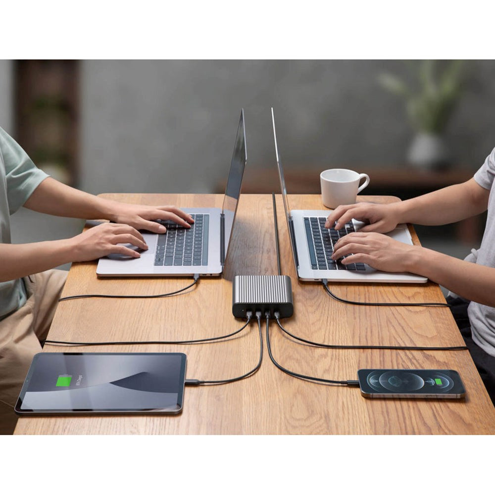 Hyper GaN 245W Ladestasjon med 4 x USB-C 100W - Grå