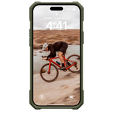 iPhone 15 Plus UAG ESSENTIAL ARMOR Series Deksel - MagSafe Kompatibel - Olive