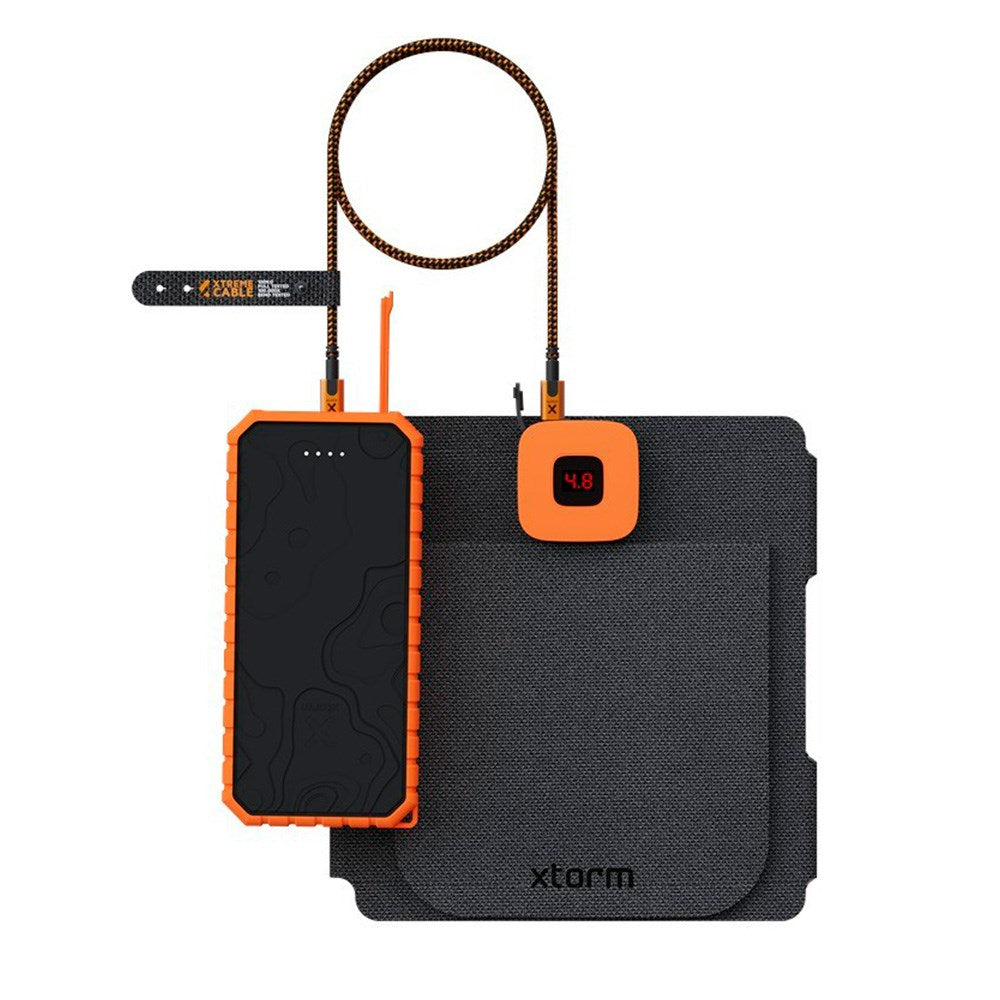 Xtorm SolarBooster Solcellelader 28W med USB-A & USB-C - Svart