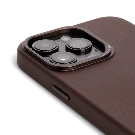 Decoded iPhone 14 Pro Bakdeksel i Skinn - MagSafe Kompatibel - Brown