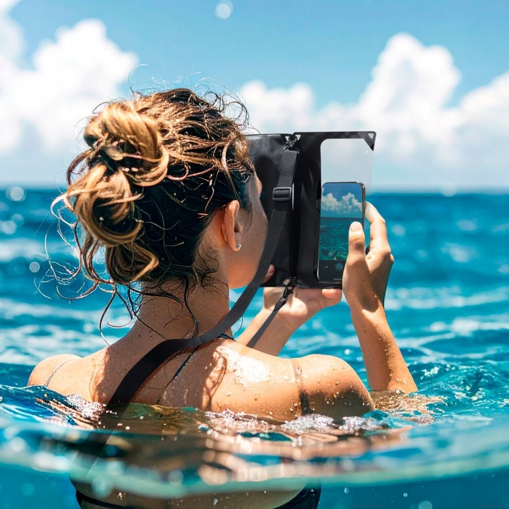 Spigen Aqua Shield 2-i-1 Vanntett Etui med Stropp - Svart / Gjennomsiktig