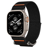 Apple Watch (42/44/SE/45/46/49mm) Spigen DuraPro Flex Nylon Reim - Svart