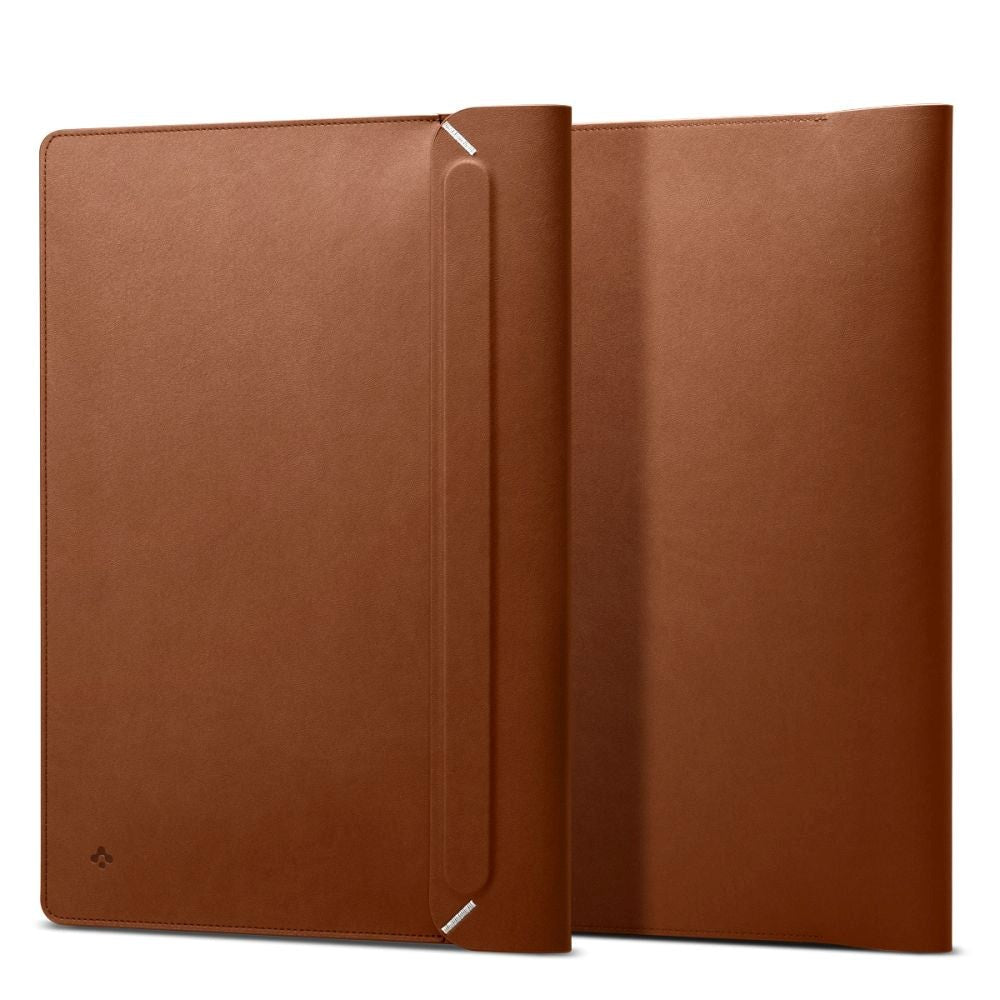 Spigen Valentinus Kunstskinn Sleeve for MacBook / Bærbar PC 13-14" (36 x 25 x 2 cm) - Classic Brown